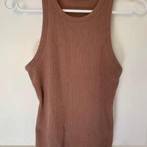 Aritzia Wilfred Free - Brown ribbed sleeveless top